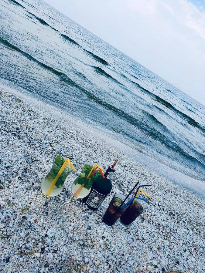 Wave 2 Mamaia Prima Linie Vedere La Mare 120Mp Năvodari Exterior foto