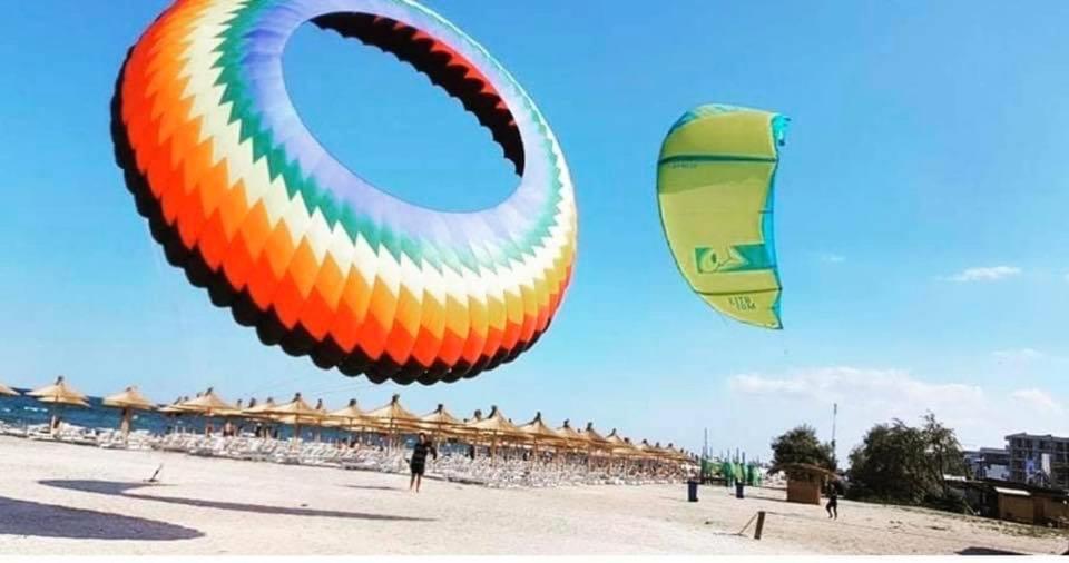 Wave 2 Mamaia Prima Linie Vedere La Mare 120Mp Năvodari Exterior foto